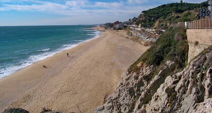 Sea & Mountain - New refurbished Apartment