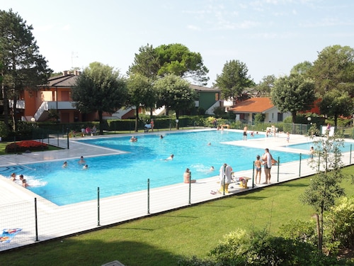 Single villa in village with swimming pool