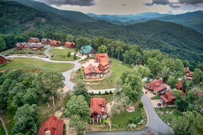 Exterior - Storybook Cottage at Eagles Nest-hot tub-fireplace in Primary bedroom, Summer Concerts (Banner Elk)