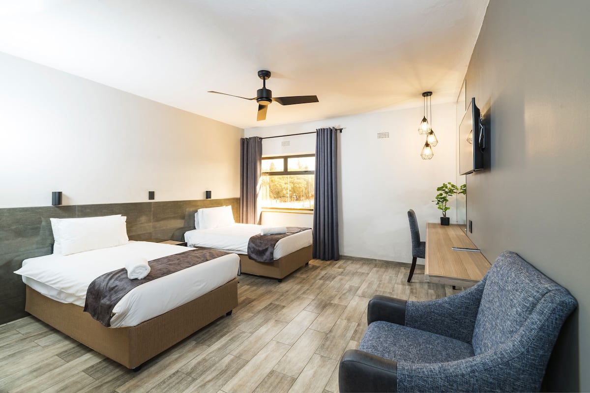 Standard Twin Room | In-room safe, desk, iron/ironing board, free WiFi