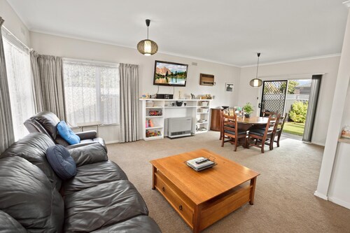 The Aviary - This cosy home invites you in as soon as you open the door