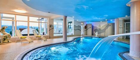 Piscine couverte, piscine extérieure