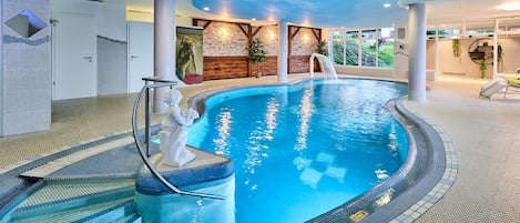 Piscine couverte, piscine extérieure