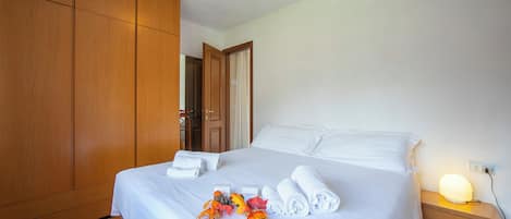 Family Apartment, Multiple Bedrooms, 2 Bathrooms (Bramé La Fam 32 (few steps from)