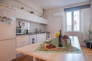 4 bedrooms, WiFi