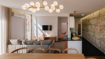 House | 4 bilik tidur