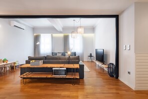 Apartment | 4 bedrooms, iron/ironing board, WiFi - Feel Porto Merlot Townhouse (Porto)