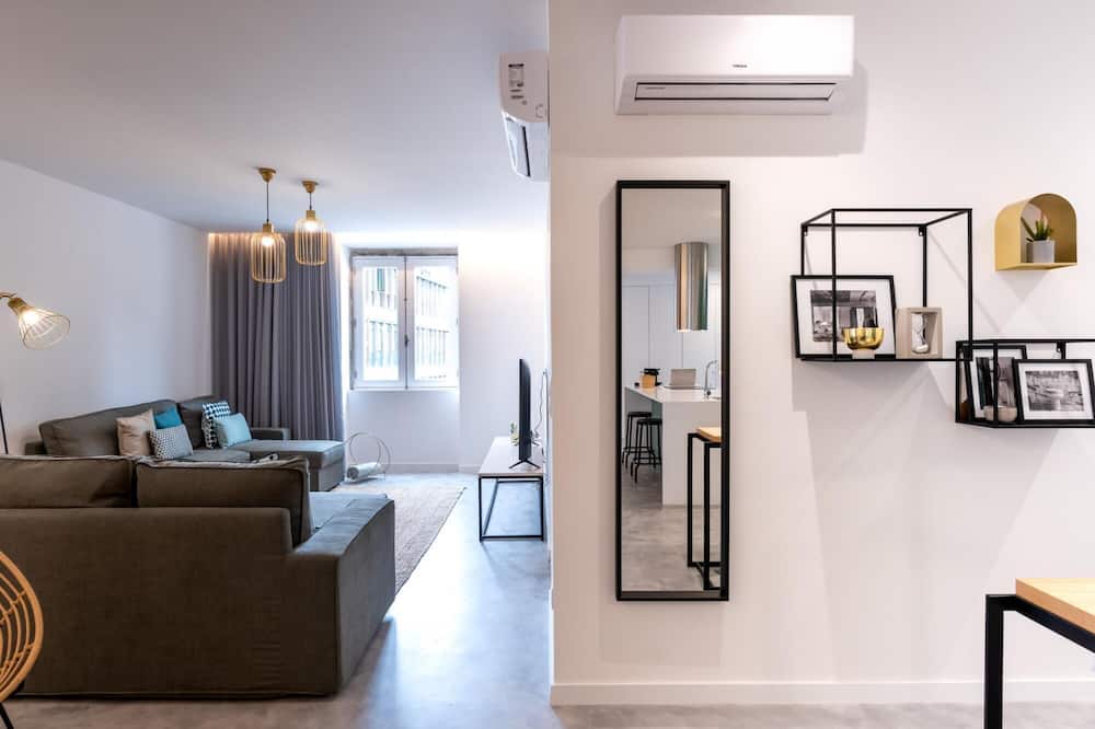 Feel Porto Pinot Townhouse