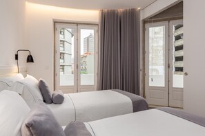4 habitaciones, tabla de planchar con plancha y wifi 