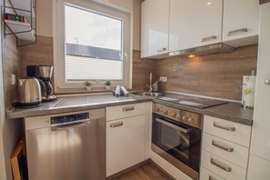 Fridge, oven, stovetop, dishwasher - Heimathafen (Greetsiel)