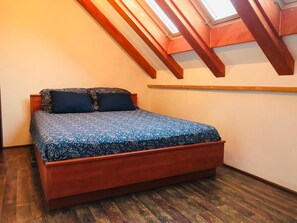 House | 3 bedrooms, iron/ironing board, free WiFi, bed sheets - Stone House Saint Michael (Trilj)