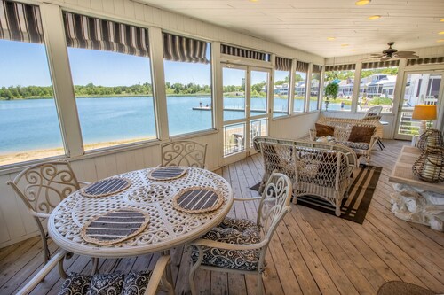 3 Bedroom | Beachwalk Resort House on Lake Kai