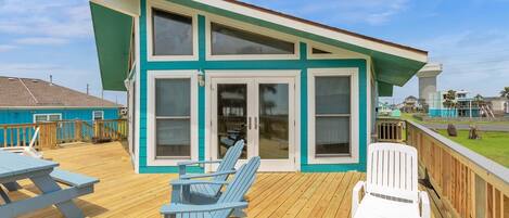 Maison, 3 chambres | Balcon