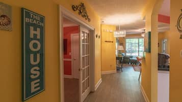 Condo, 3 Bedrooms | Interior