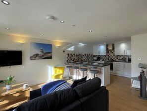Living area - Park Mews (Weymouth)