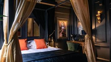 Classic Double Room, City View (Sublime) | Egyptian cotton sheets, premium bedding, iron/ironing board, free WiFi