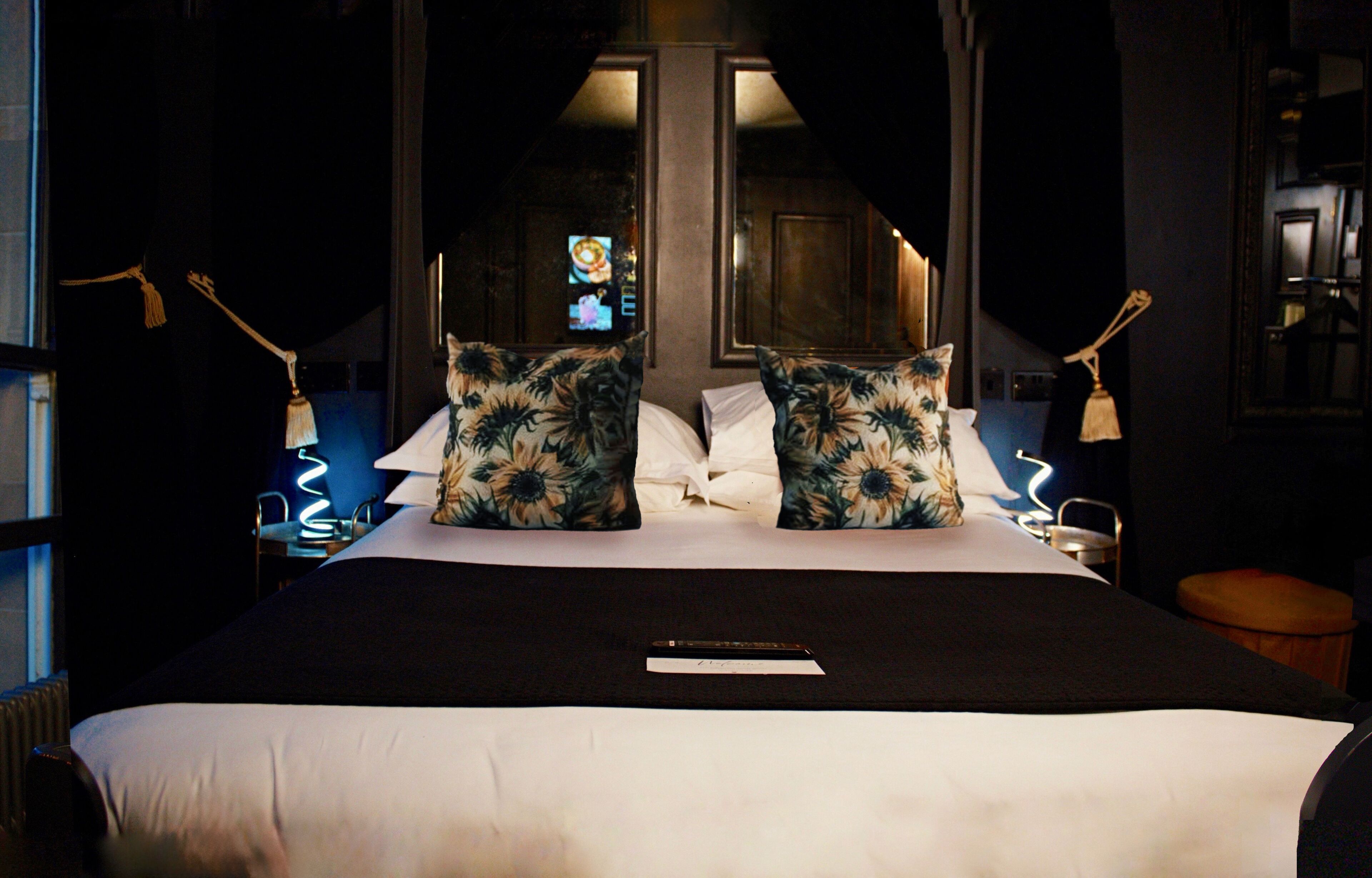 Photo - Impossible Motel