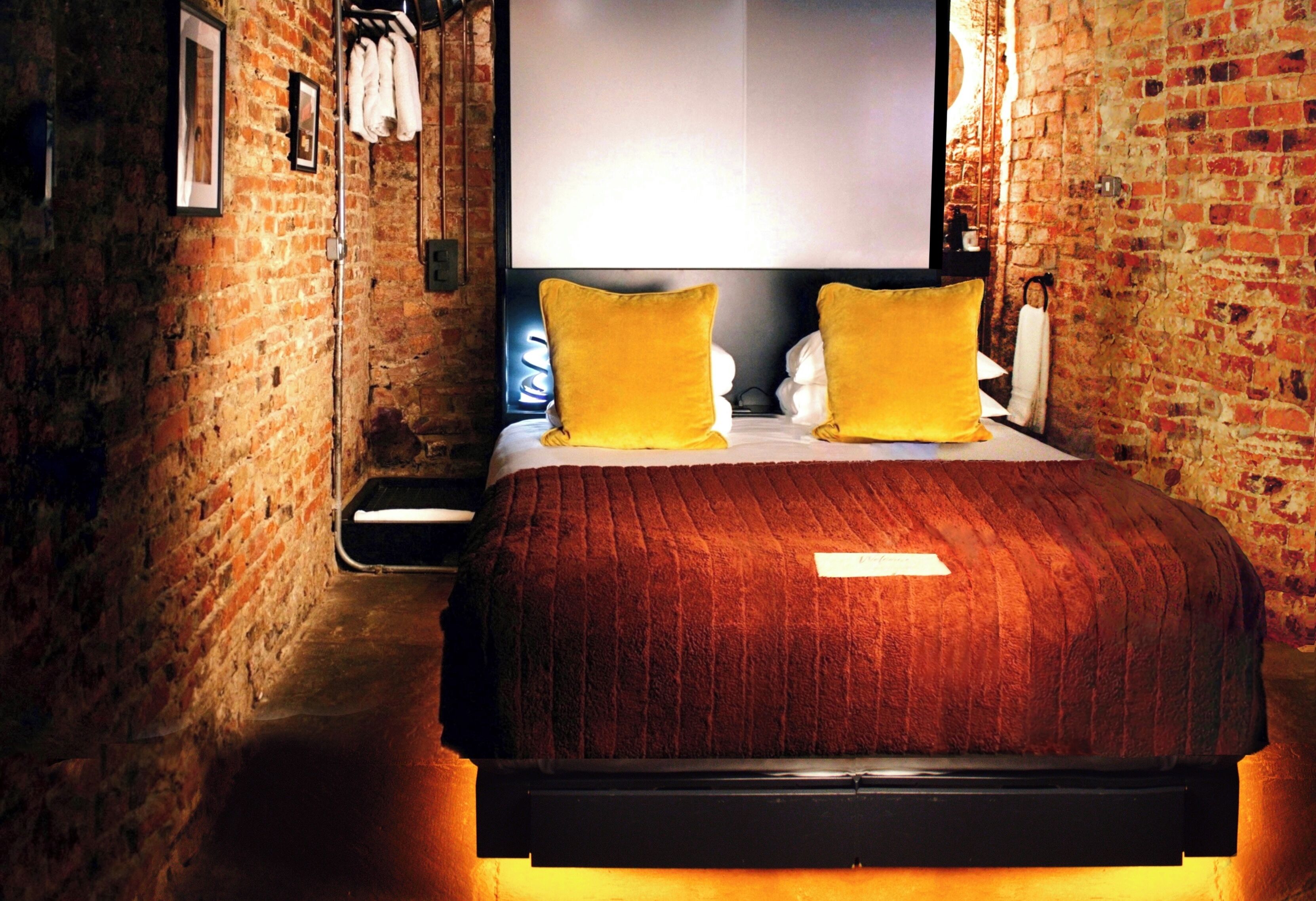 Habitación económica doble, sin ventanas | Sábanas de algodón egipcio y ropa de cama de alta calidad