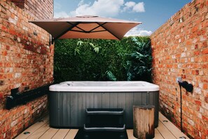 Terrace/patio - Impossible Motel (York)