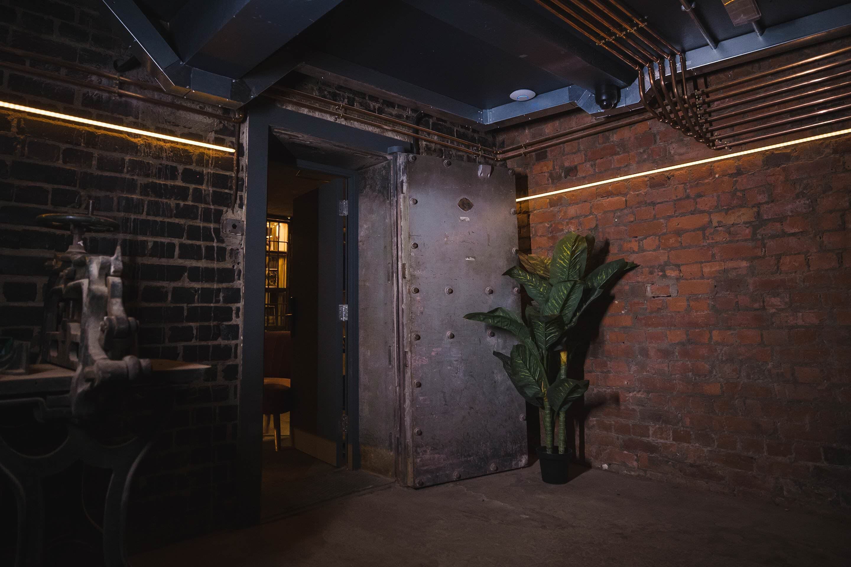 Photo - Impossible Motel