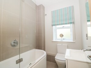 Shower - 2 The Manor House, Hillfield Village (Dartmouth)