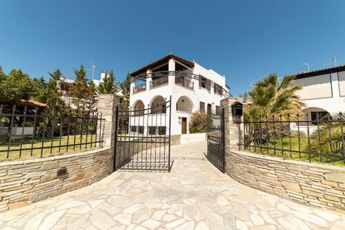 Angela's Guest House