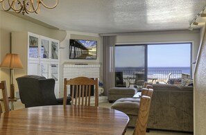 Smart TV, fireplace, DVD player