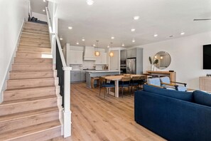 Interior - Pier 43 At Desert Color: Desert Color Lagoon + Beaches (St. George)