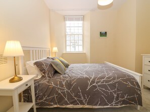 2 多间卧室、特色装修、特色家居、婴儿床