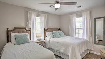 2 Schlafzimmer, Bügeleisen/Bügelbrett, Reisekinderbett, WLAN