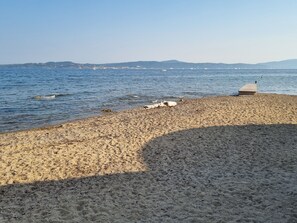 Ubicación cercana a la playa