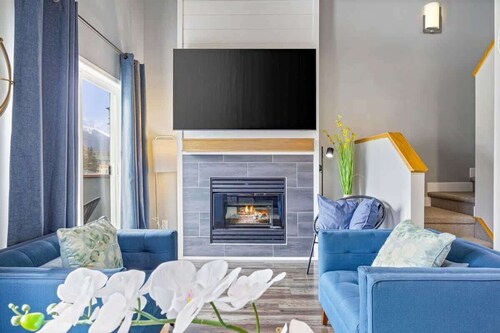 The OMEN by Samsara Private Entry Panorama Top View Top Luxury 3BR 1.5BTH ( BL# RES-11195 )