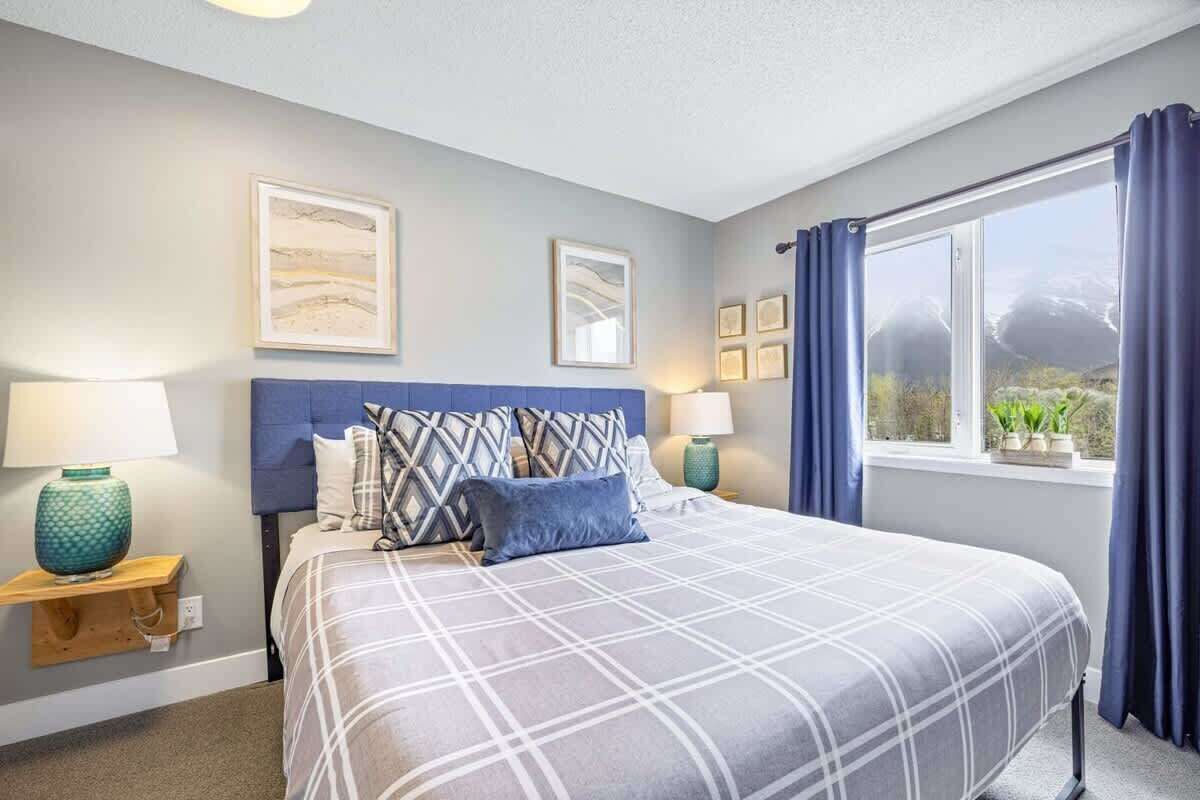 3 sovrum, memory foam-madrasser, skrivbord och strykjärn/strykbräda