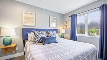 3 slaapkamers, bedden met traagschuimmatrassen, een bureau