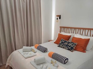 3 chambres, fer et planche à repasser, Wi-Fi gratuit, draps fournis