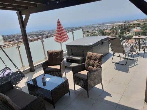 Panoramic Holidays - Premium 8 - Apartment with Outdoor Jacuzzi - Sea View