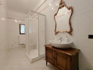 Classic-Zimmer | Badezimmer | Haartrockner, Bidet