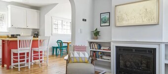 4-minutes to Sugarbush, steps to Warren Village!
