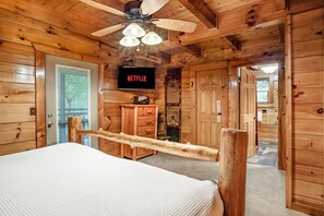 2 室のベッドルーム、デスク、アイロン / アイロン台、WiFi (無料)