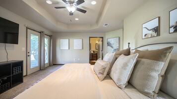 3 bedrooms, iron/ironing board, travel crib, free WiFi