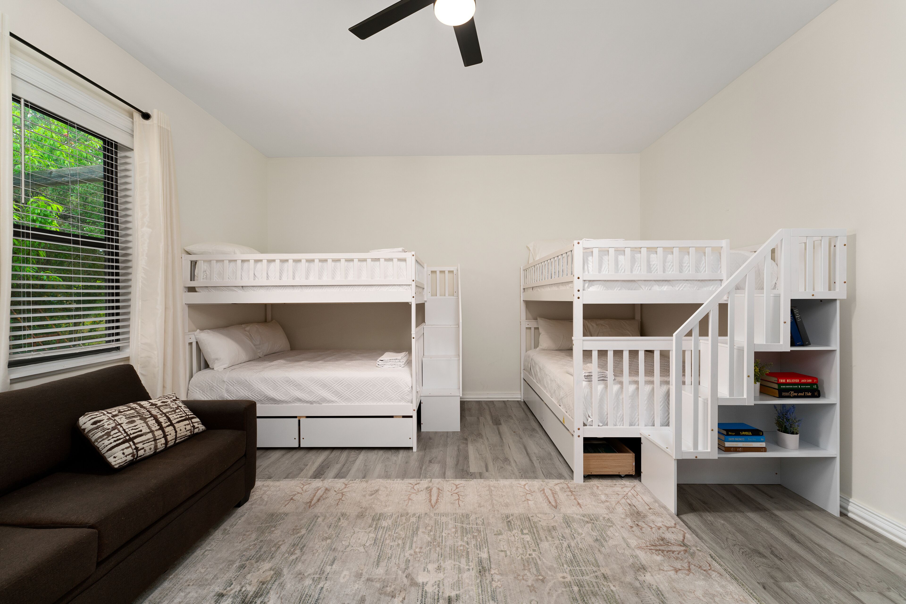 4 dormitorios, escritorio, tabla de planchar con plancha y wifi gratis