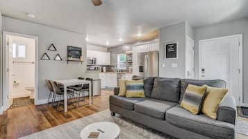 Televisie, Netflix, streamingdiensten en een kantoor