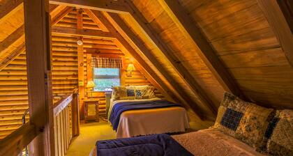 Queen Bedroom with Loft