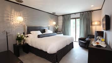 Quarto casal clássico | 1 quarto, roupas de cama antialérgicas, frigobar, cofres nos quartos