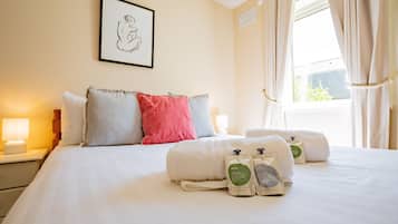 5 Schlafzimmer, Bügeleisen/Bügelbrett, Reisekinderbett, kostenloses WLAN