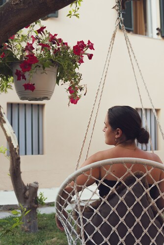 A village relaxing house, close to the beach, family-pet friendly