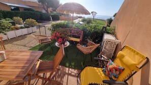 Outdoor dining - Cap Neree sea pool and garden paradise on earth Le Trayas Cannes Saint-Raphaël (Saint-Raphaël)