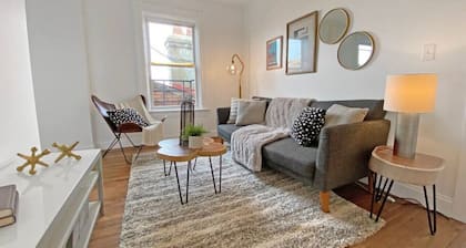 Explore Downtown and Mount Adams with River Views!