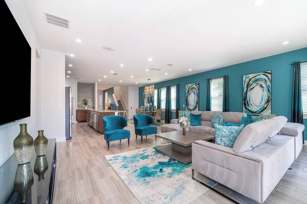 Smart-TV, Videospiele, Tischfußball