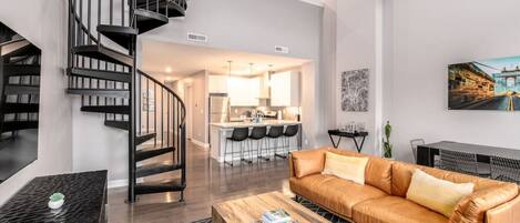 スマートテレビ、書斎 / ワークスペース